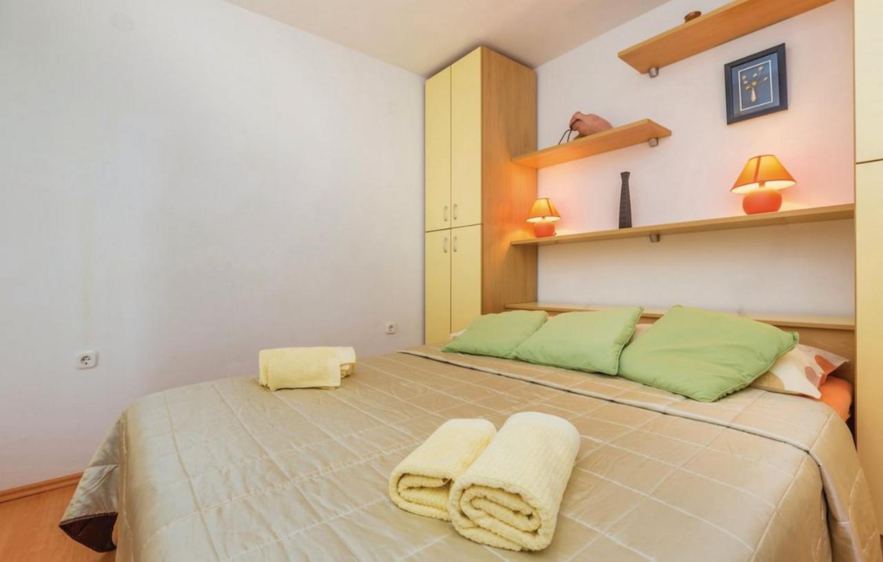 Apartments Paola Karlobag Szoba fotó